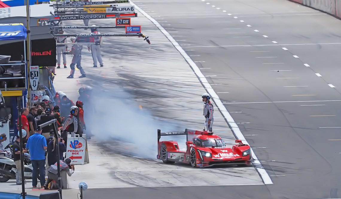 Whelen Team Engineering  #31 Cadillac DPI V-R